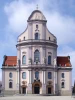 Portal der ppstlichen Basilika St.