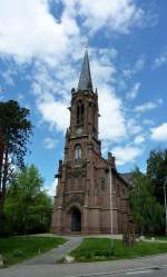 Schopfheim, die evangelische Stadtkirche im neogotischen Stil, Mai 2012