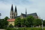 Halberstadt, der evangelische Dom St.Stephanus und St.Sixtus, gehrt zu den bedeutensten gotischen Kathedralen in Deutschland, erbaut in der Zeit von 1236-1491, Mai 2012