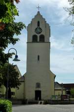 Feldkirch im Markgrflerland, die katholische St.Martin-Kirche, wurde 1960 umfassend restauriert, Mai 2012