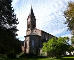 Lrrach, die katholische St.Bonifatius-Kirche, der neoromanische Bau wurde 1865-67 errichtet, Sept.2014