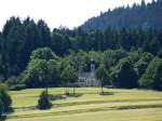 Kirchzarten, Teleblick vom Ort zur 1737 erbauten Kapelle auf dem Giersberg, Juni 2014