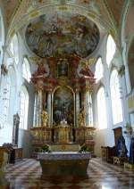Garmisch-Partenkirchen, Blick zum Altar in der Kirche St.Martin, Aug.2014