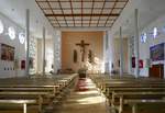 Gutach im Breisgau, Blick zum Altar in der Kirche St.Michael, Aug.2019