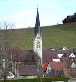 Ebringen im Markgrflerland, Blick zur katholischen Kirche St.Gallus und Otmar, Jan.2020