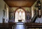 Hausach-Dorf, Blick zum Altar in der Kirche St.Mauritius, Juni 2020