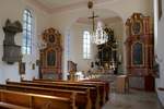Merzhausen, Blick zum Altar in der alten St.Gallus-Kirche, Aug.2020