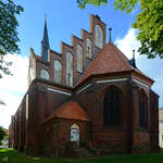 Die Marienkirche in Usedom ist eine dreischiffige Hallenkirche aus Backstein mit sechs Jochen.
