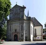 Zell a.H., die Wallfahrtskirche  Maria zu den Ketten , Westfassade mit dem Eingangsportal, erbaut um 1480, mehrfach erweitert, u.a.
