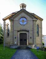 Badenweiler, die Marienkapelle, erbaut 1862 fr die katholischen Kurgste in Badenweiler, oktogonaler Bau im byzantinischen Stil vom Weinbrenner-Schler Heinrich Hbsch, Sept.2021