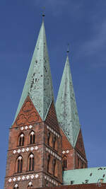 Die beiden Trme der St.-Marien-Kirche in Lbeck.