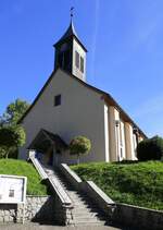 Simonswald, Aufgang zur hoch gelegenen Kirche St.Josef, Okt.2022