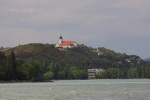 In den Balaton ragt von Westen aus die Halbinsel Tihany hinein.