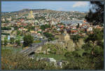 Blick von der Narikala-Festung auf den Stadtteil Avlabari im Zentrum von Tiflis.