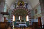 Avolsheim, Blick zum Chor und Altar in der St.Marernus-Kirche, Mai 2013