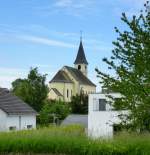 Kembs am Rheinseitenkanal, Blick zur Johannes-Kirche, Mai 2013