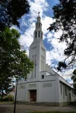 Logelbach bei Colmar, die katholische Kirche  Unser Lieben Frau Mari Himmelfahrt , 1927 in Stahlbetonbauweise errichtet, Juni 2013