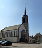 Friesenheim, die Kirche St.Nikolaus, erbaut 1871, Juni 2016