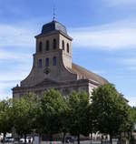 Neubreisach (Neuf Brisach), die Kirche des Hl.Ludwig pat in dieser Form ganz zur Festungsstadt, der Turm wurde zu militrischen Beobachtungen des Umlandes genutzt, Juli 2020