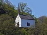 D’Bildchenkapelle auf einer Anhhe nahe Vianden, gebaut um 1850, aufgenommen von der Strae Vianden nach Bivels.