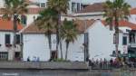 Von außen unscheinbar, innen ganz im Barockstil: die Kapelle  Nossa Senhora da Conceição  liegt direkt am Beginn einer Häuserzeile am Hafen von Câmara de Lobos (Madeira -