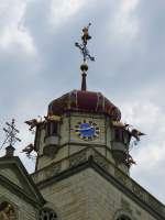 Rheinau, kunstvolle Wasserspeier ziehren die Glockentrme der Klosterkirche, Juli 2013