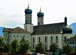 Lachen, katholische Pfarrkirche Heiligkreuz, im gotischen Stil erbaut - 20.08.2010