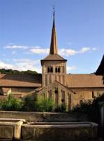 Romainmtier, romanische Stiftskirche, Seitenansicht - 18.07.2009