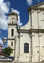 Delsberg, der Glockenturm der Kirche St.Marcel stammt von 1850, Mai 2017