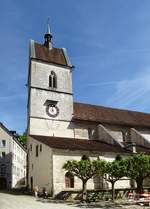 St.Ursanne, der Glockenturm der Stiftskirche, wurde nach dem Zusammenbruch 1441 neu aufgebaut, Mai 2017
