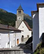 Susch im Unterengadin, reformierte Kirche San Jon, erbaut um 1515 im sptgotischen Stil - 13.09.2019