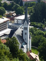 Bled, Blick von der Burg auf die Pfarrkirche St.Martin, Juni 2016