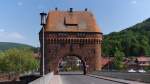 Die Mainbrcke in Miltenberg mit Torhaus.