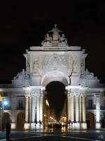 Der neoklassizistische Triumphbogen Arco da Rua Augusta wurde von 1873 bis 1875 erbaut.