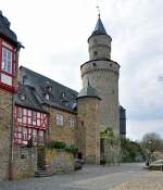 Der Hexenturm und Teile der ehemaligen Burganlage in Idstein - 14.04.2012