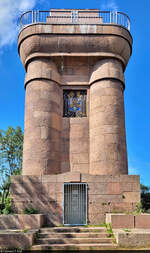 Bismarckturm von 1902 auf dem Petersberg bei Halle (Saale).