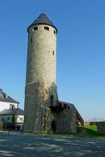 Lichtenberg, der rekonstruktierte Bergfried der Burg aus dem 12.Jahrhundert, Mai 2012