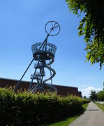 Weil am Rhein, der Vitra-Rutschturm, 31m hoch, 2014 erbaut, Juli 2016