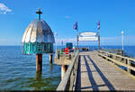 Die Vinetabrcke in Zinnowitz berspannt die Ostsee.