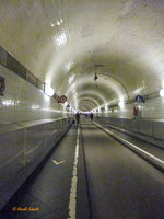 Hamburg am 1.9.2016: im alten Elbtunnel /