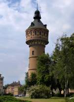 Schlettstadt (Selestat), der 50m hohe, wilhelminische Wasserturm von 1906, Juni 2014