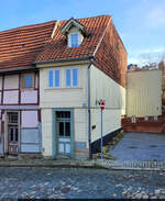Das kleinste Haus von Blankenburg (Harz) steht in der Buerschen Strae 10 und kann als Ferienhaus bewohnt werden.