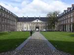 Leuven, Pauscollege, erbaut von 1776 bis 1778 durch Corthouts en Ghenne (27.04.2015)