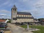 Bertem, romanische Sint Pieters Banden Kirche, erbaut zwischen 950 und 1050 (27.04.2015)