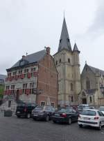 Bilzen, Rathaus und neugotische St.