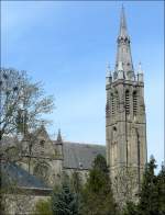  Zu Arel op der Knippchen  steht die St Martins Kirche und ist weit ber die belgische Grenze hinaus zu sehen.