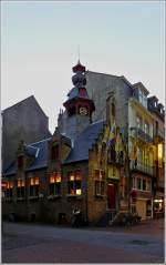 Das Rathaus von Blankenberge war am Abend des 12.09.08 hell erleuchtet.