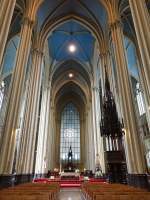 Brüssel-Laeken, Mittelschiff der Liebfrauenkirche, Kanzel von 1878 (26.04.2015)