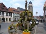 Weimain in der Frnkischen Schweiz,  traditionell geschmckter Brunnen zum Osterfest,  2006