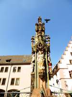 Fischerbrunnen vor dem Freiburger Mnster.